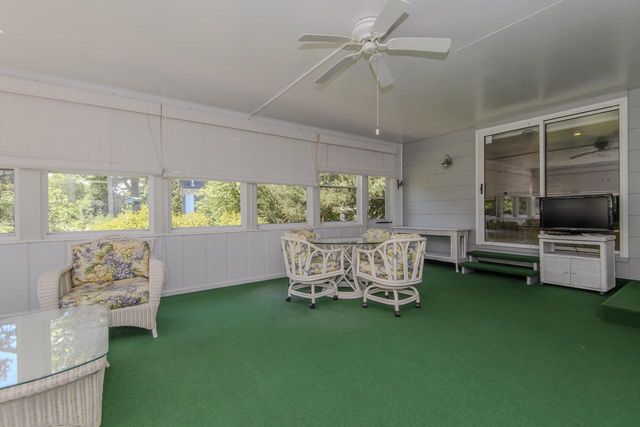 1330 Christopher COURT, Oconomowoc, WI 53066