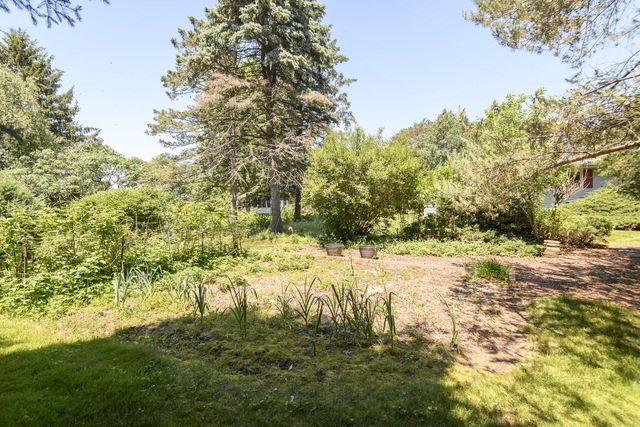 1330 Christopher COURT, Oconomowoc, WI 53066