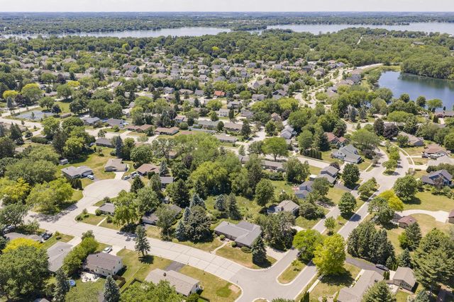 1330 Christopher COURT, Oconomowoc, WI 53066
