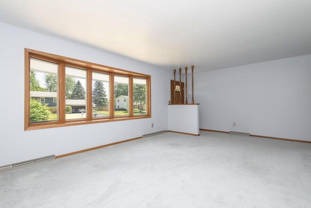 1330 Christopher COURT, Oconomowoc, WI 53066