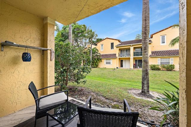 1015 Lake Shore Drive 102, Lake Park, FL 33403