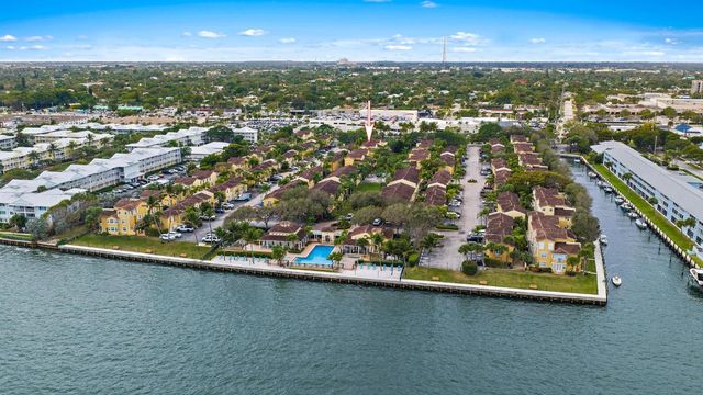 1015 Lake Shore Drive 102, Lake Park, FL 33403