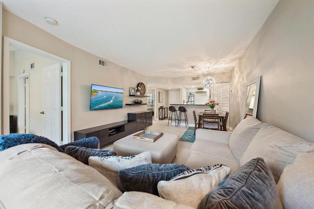 1015 Lake Shore Drive 102, Lake Park, FL 33403