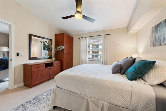 1015 Lake Shore Drive 102, Lake Park, FL 33403