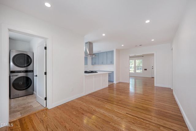 2065 Casa Grande, Pasadena, CA 91104