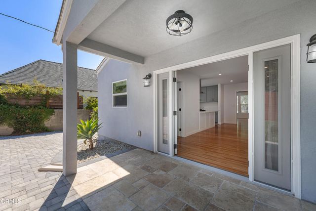 2065 Casa Grande, Pasadena, CA 91104