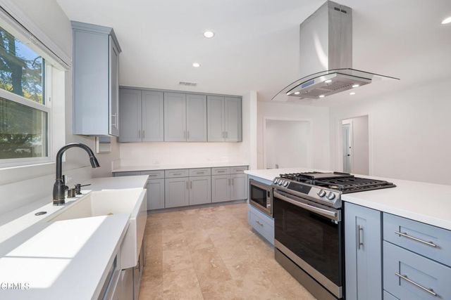 2065 Casa Grande, Pasadena, CA 91104
