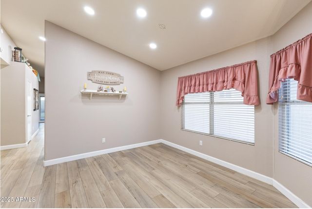 1142 W SPARROW Drive, Chandler, AZ 85286