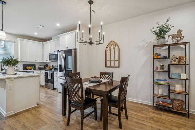 1230 Hope Village Way, Hermitage, TN 37076