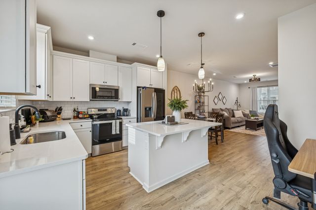 1230 Hope Village Way, Hermitage, TN 37076