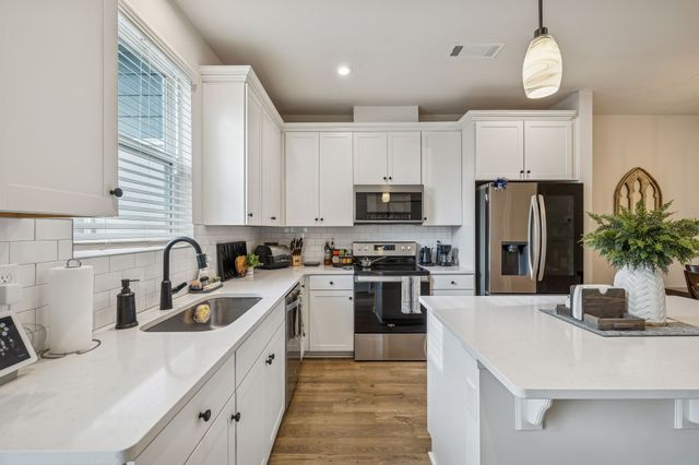 1230 Hope Village Way, Hermitage, TN 37076