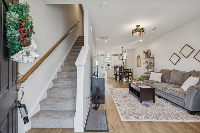 1230 Hope Village Way, Hermitage, TN 37076