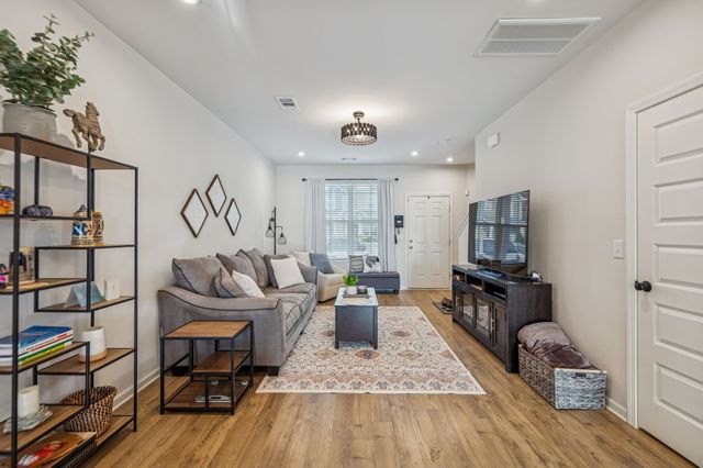 1230 Hope Village Way, Hermitage, TN 37076