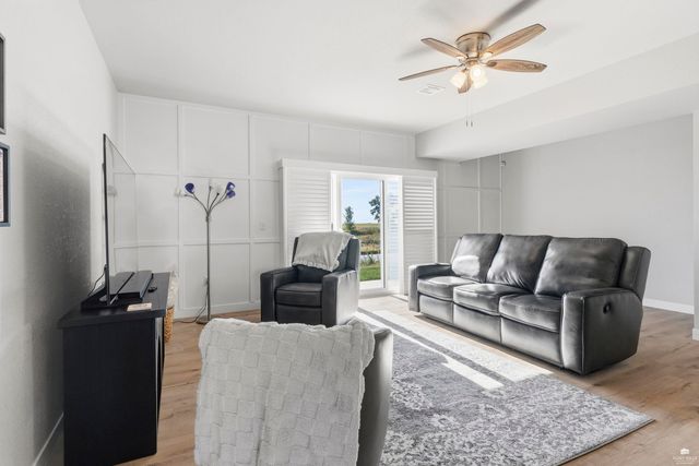 5625 Goheen Drive, Manhattan, KS 66503