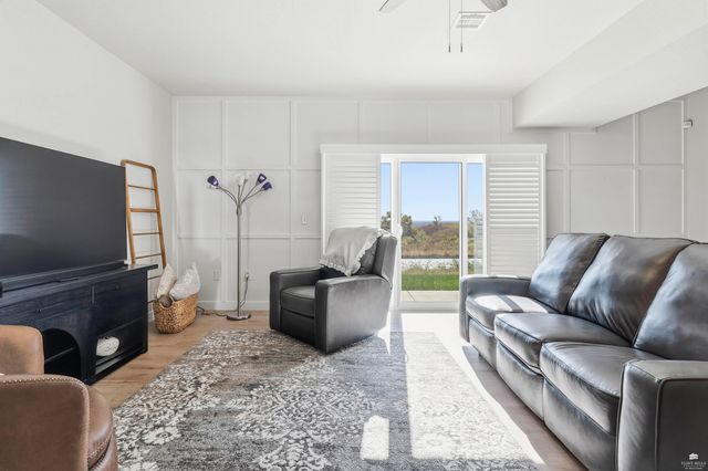 5625 Goheen Drive, Manhattan, KS 66503