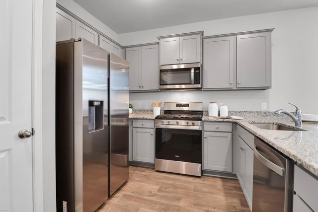 318 Feldspar Lane, Ladson, SC 29456