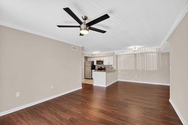 15035 Michelangelo Boulevard 105, Delray Beach, FL 33446