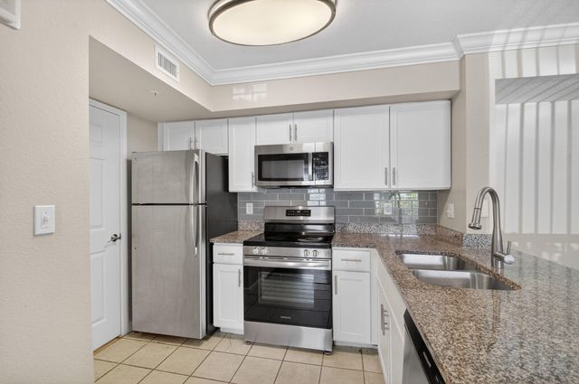 15035 Michelangelo Boulevard 105, Delray Beach, FL 33446