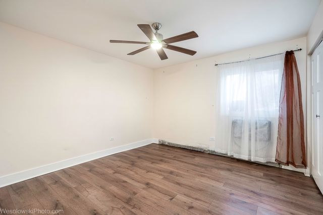 147 W Elk Trail 147, Carol Stream, IL 60188