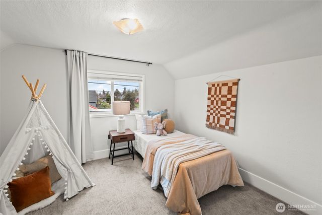 1215 N Alder Street, Tacoma, WA 98406