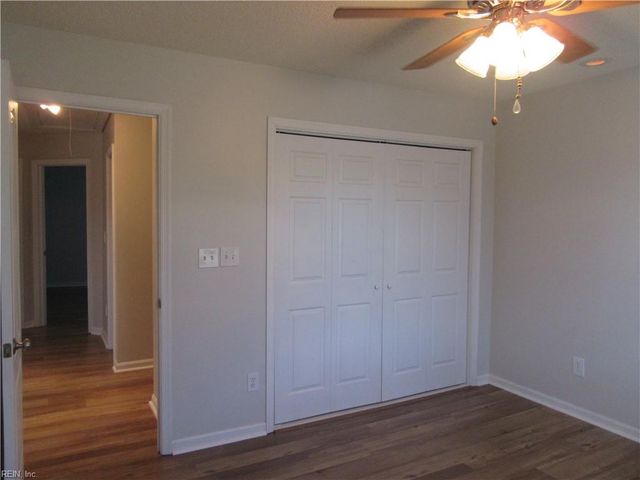 416 Iron Bridge LN, Chesapeake, VA 23323