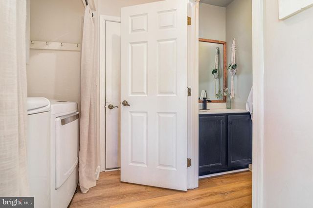 2726 HIGH ST, Mechanicsburg, PA 17055
