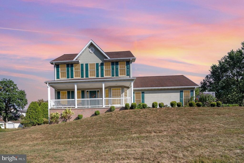2726 HIGH ST, Mechanicsburg, PA 17055