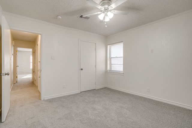 4516 Rector Avenue, Fort Worth, TX 76133
