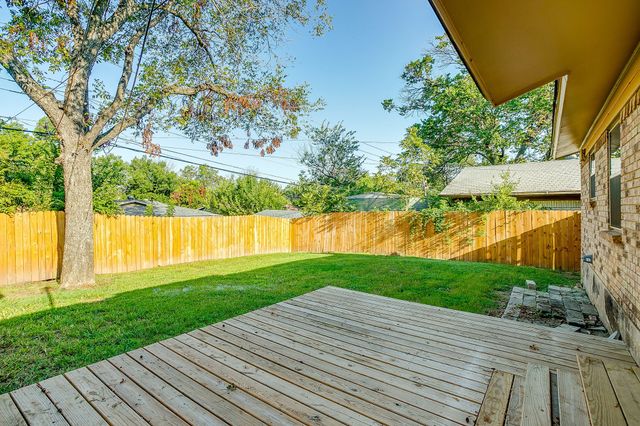 4516 Rector Avenue, Fort Worth, TX 76133