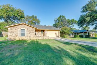 4516 Rector Avenue, Fort Worth, TX 76133