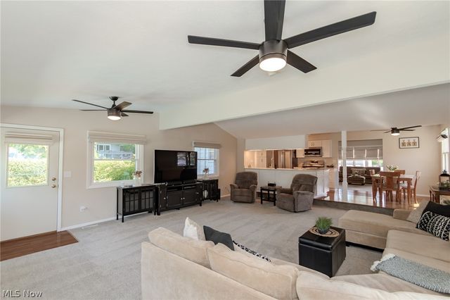 5600 Reef Road, Mentor On The Lake, OH 44060