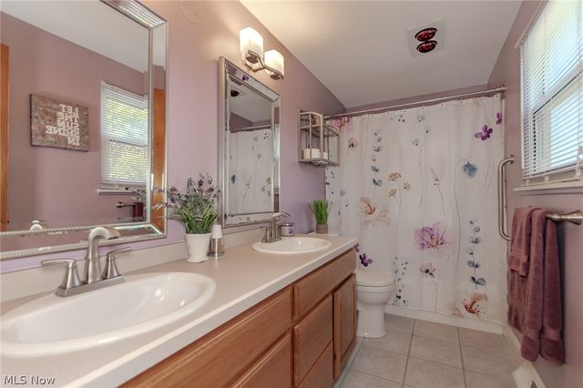 5600 Reef Road, Mentor On The Lake, OH 44060