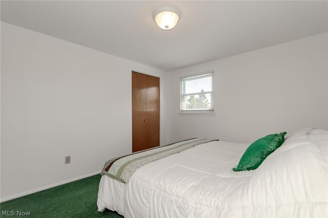 5600 Reef Road, Mentor On The Lake, OH 44060