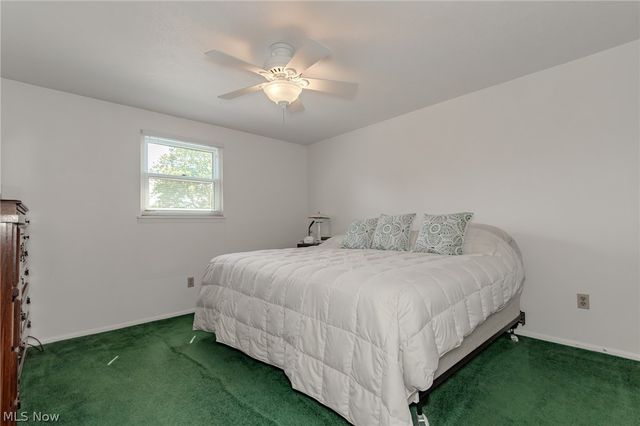 5600 Reef Road, Mentor On The Lake, OH 44060