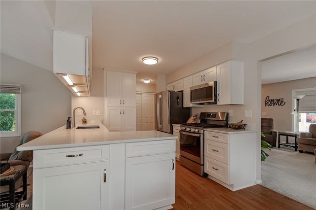 5600 Reef Road, Mentor On The Lake, OH 44060