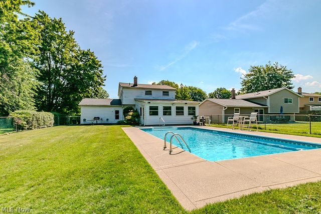 5600 Reef Road, Mentor On The Lake, OH 44060
