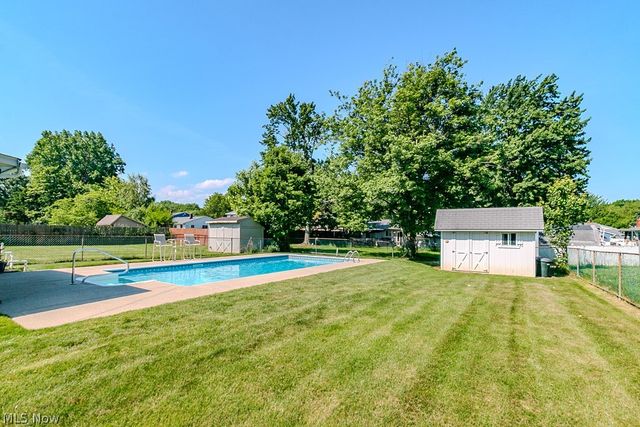 5600 Reef Road, Mentor On The Lake, OH 44060