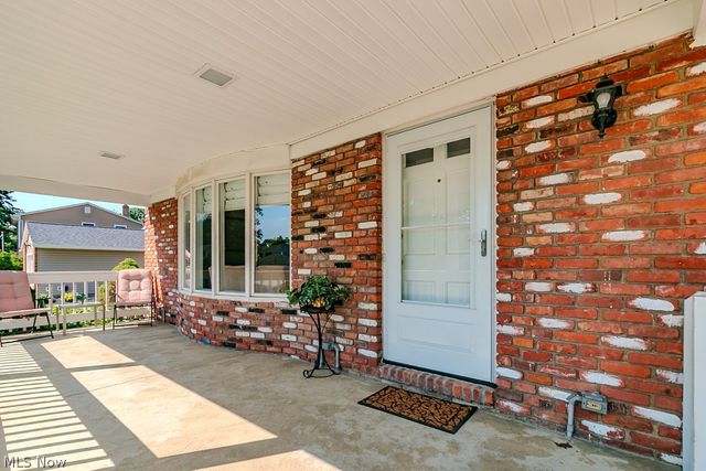 5600 Reef Road, Mentor On The Lake, OH 44060
