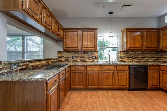 2710 Double Lake Drive, Missouri City, TX 77459