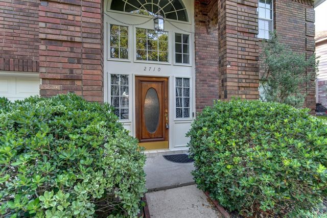 2710 Double Lake Drive, Missouri City, TX 77459
