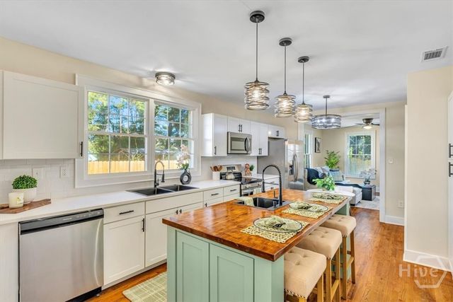 112 Oleander Ave, Savannah, GA 31404