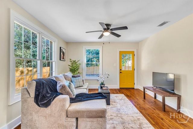 112 Oleander Ave, Savannah, GA 31404