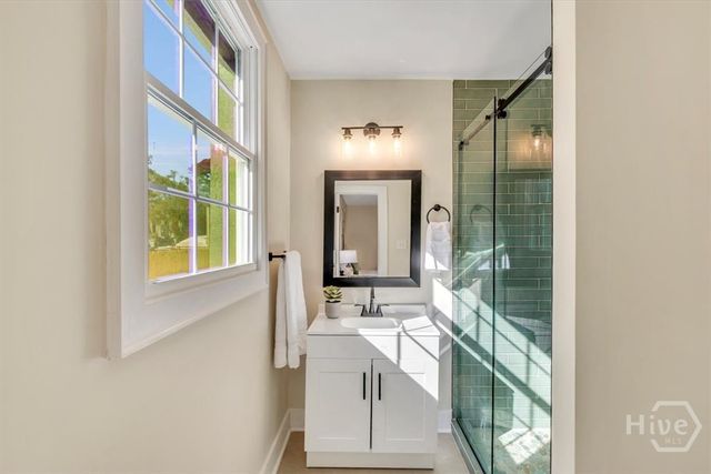 112 Oleander Ave, Savannah, GA 31404