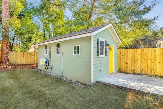 112 Oleander Ave, Savannah, GA 31404