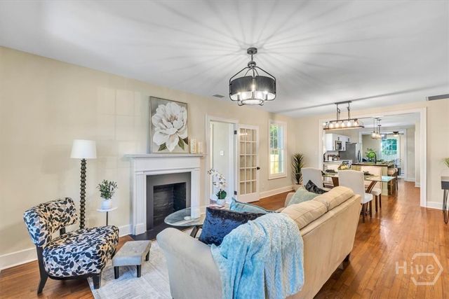 112 Oleander Ave, Savannah, GA 31404