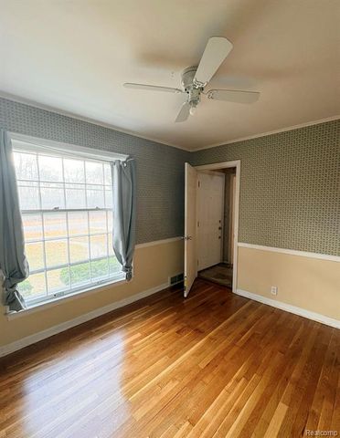 2332 Nolen Drive, Flint, MI 48504