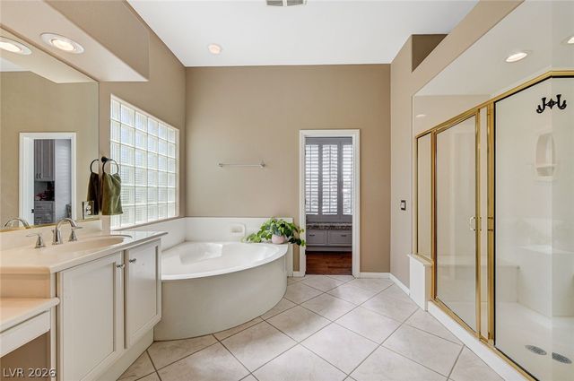 10800 Cedar Forest Avenue, Las Vegas, NV 89144
