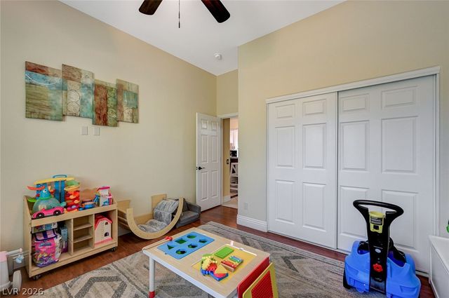 10800 Cedar Forest Avenue, Las Vegas, NV 89144