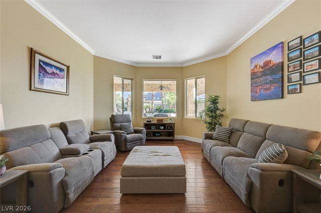 10800 Cedar Forest Avenue, Las Vegas, NV 89144