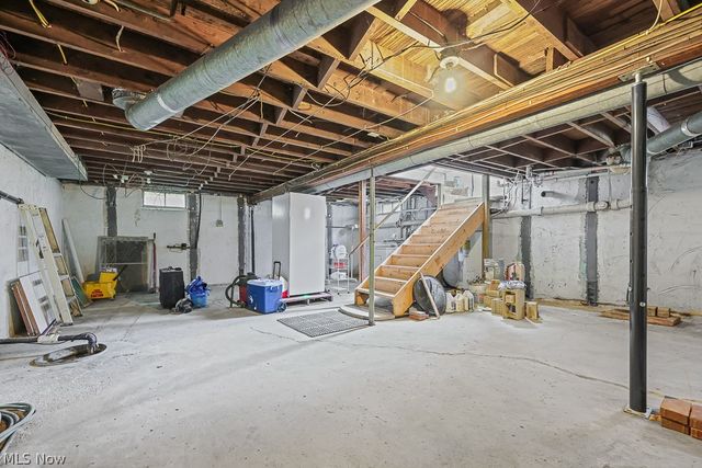 1235 Elm Street, Sebring, OH 44672